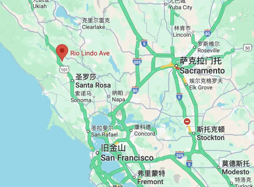 里约林多基督学院地理位置